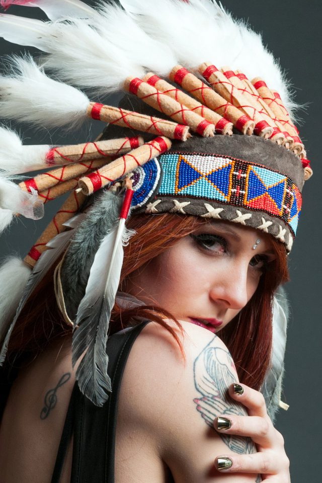 Tribal beauty clothes   Android wallpaper