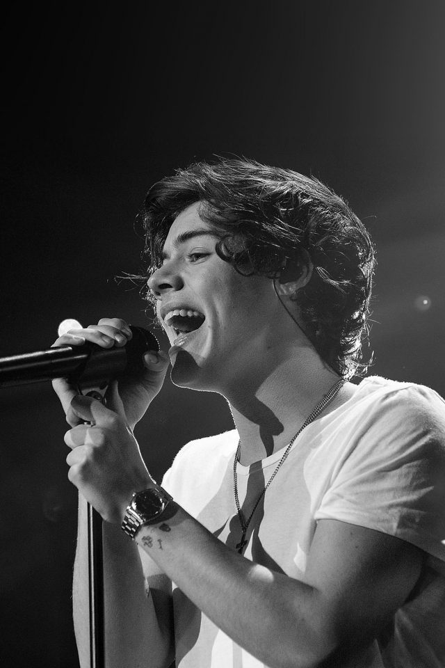 Harry Styles Singing Band Music Android wallpaper