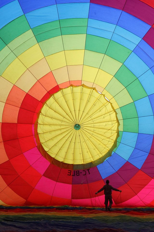 Hot Air Balloon Rainbow Color Nature Android wallpaper