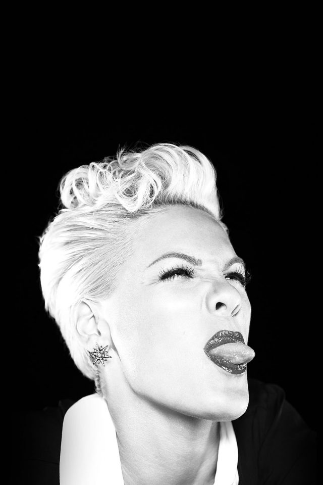 Pink Funny Music Girl Face Android wallpaper