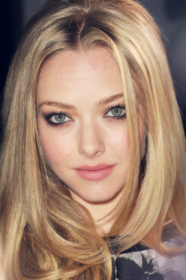 Amanda Seyfried Hollywood Celebrity Android wallpaper
