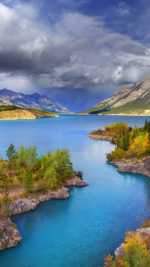 Stunning Banff National Park Android wallpaper