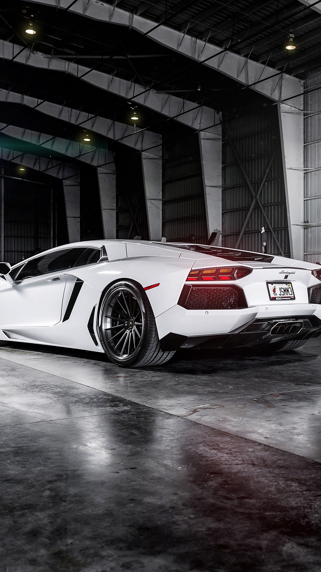 White Lamborghini Android wallpaper - Android HD wallpapers