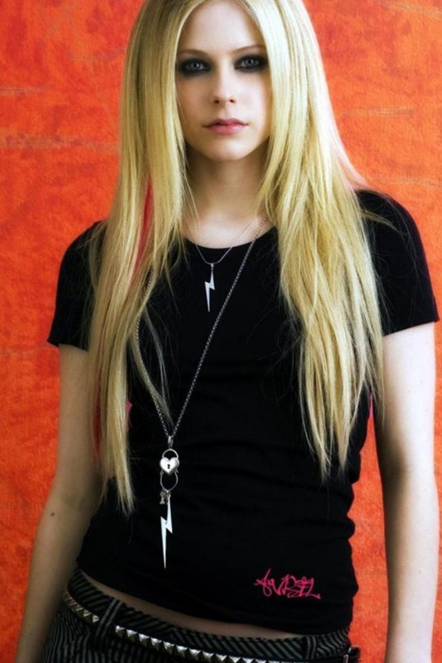 Avril Lavigne Android wallpaper