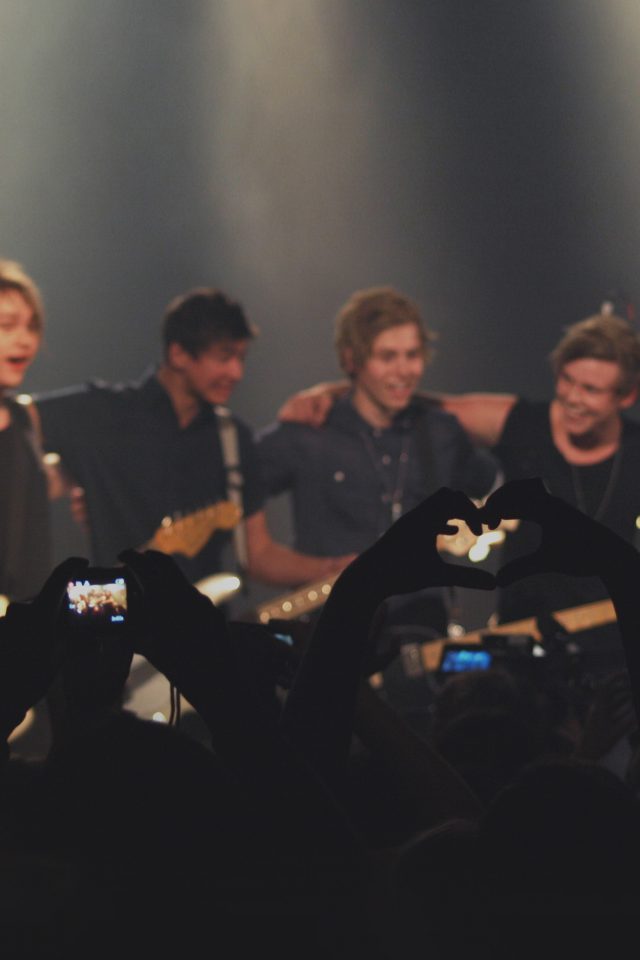 5 Seconds Of Summer Concert Music Android wallpaper