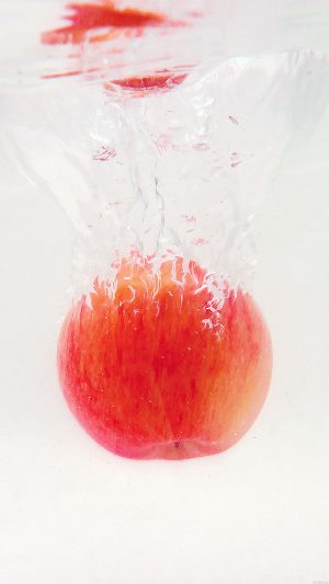 Apple 4 II Water Nature Android wallpaper
