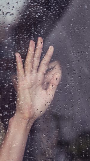 Rain Girl Shy Asian Nature Android wallpaper