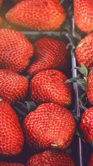 Strawberry Red Fruit Nature Spring Flare Delicious Android wallpaper