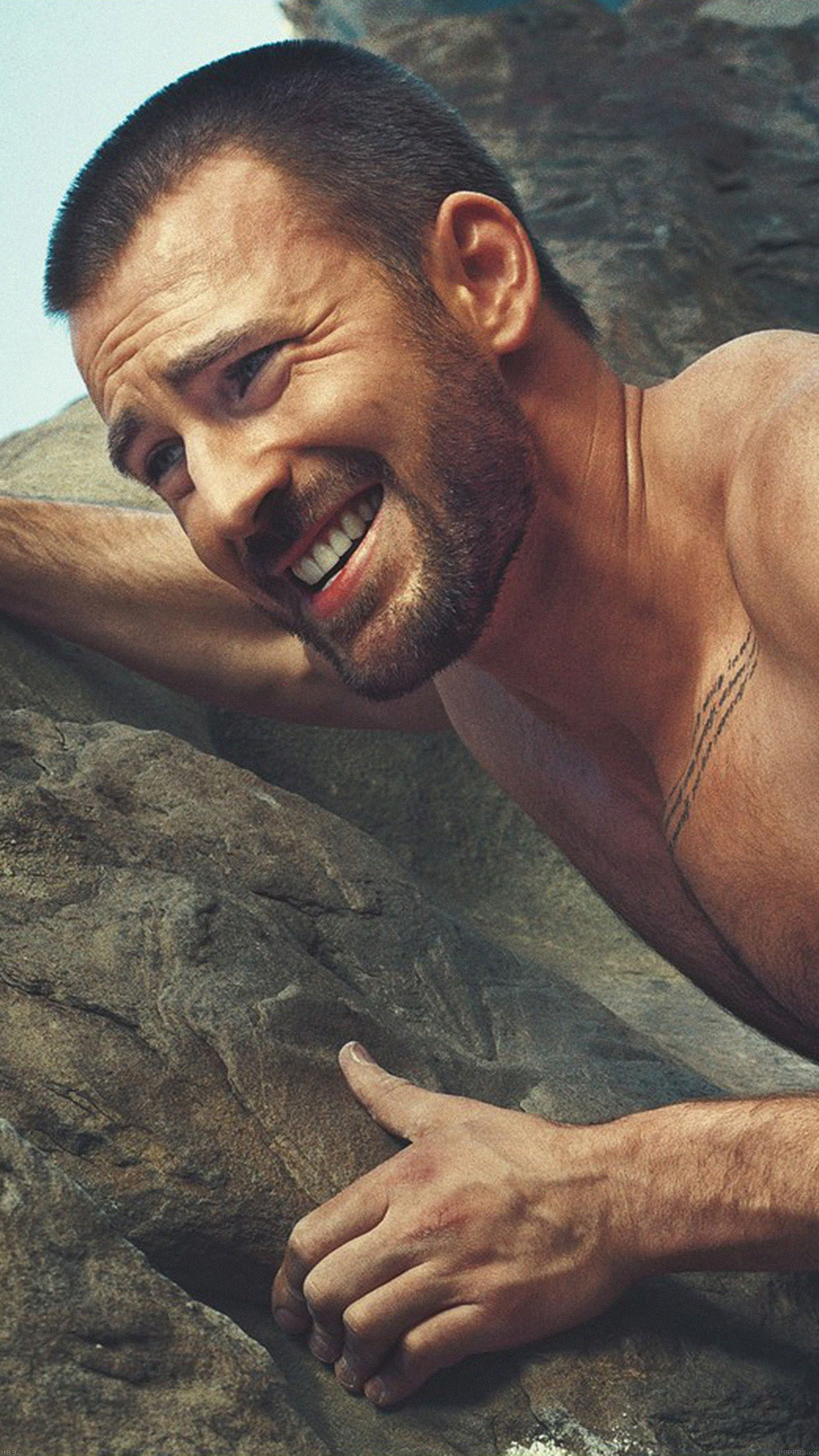 Chris Evans Rock Climbing Star Android wallpaper