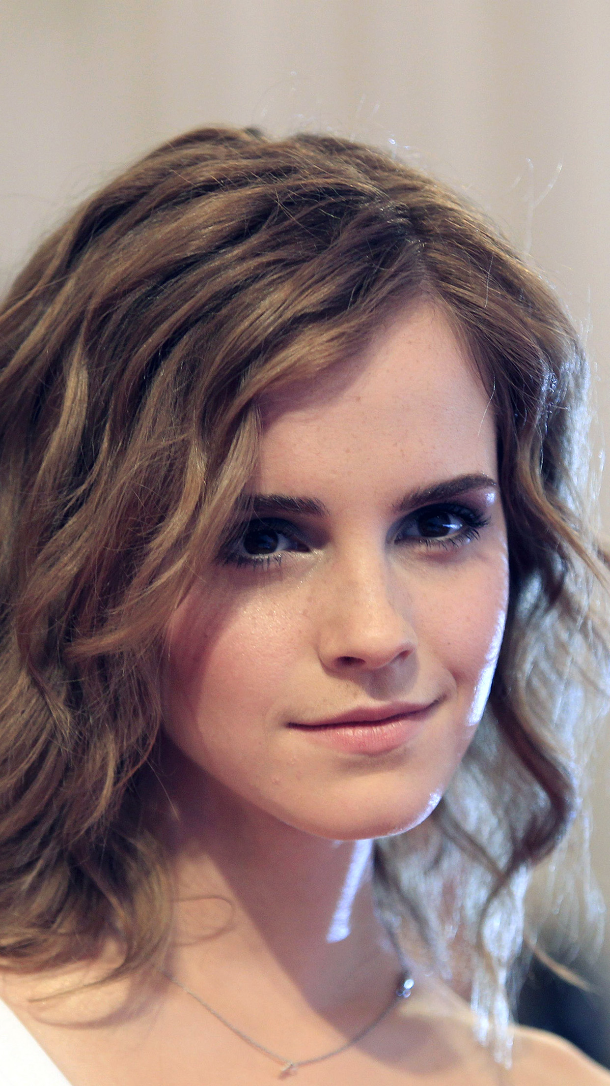 Emma Watson Face Actress Celebrity Android wallpaper
